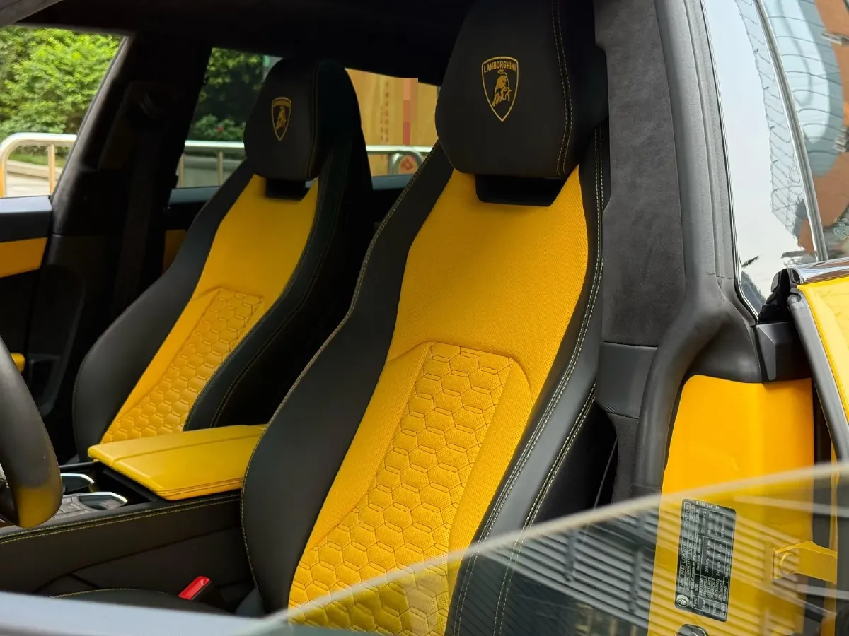 2021 Lamborghini Urus 4.0T 641HP V8 8AT,autocango,china used car exporter,china ev exporter,chinese used car exporter,chinese used ev exporter