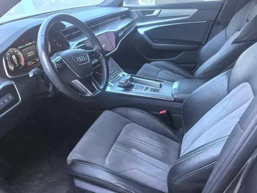 2022 Audi A6L 2.0T 190HP L4 7DCT,autocango,china used car exporter,china ev exporter,chinese used car exporter,chinese used ev exporter
