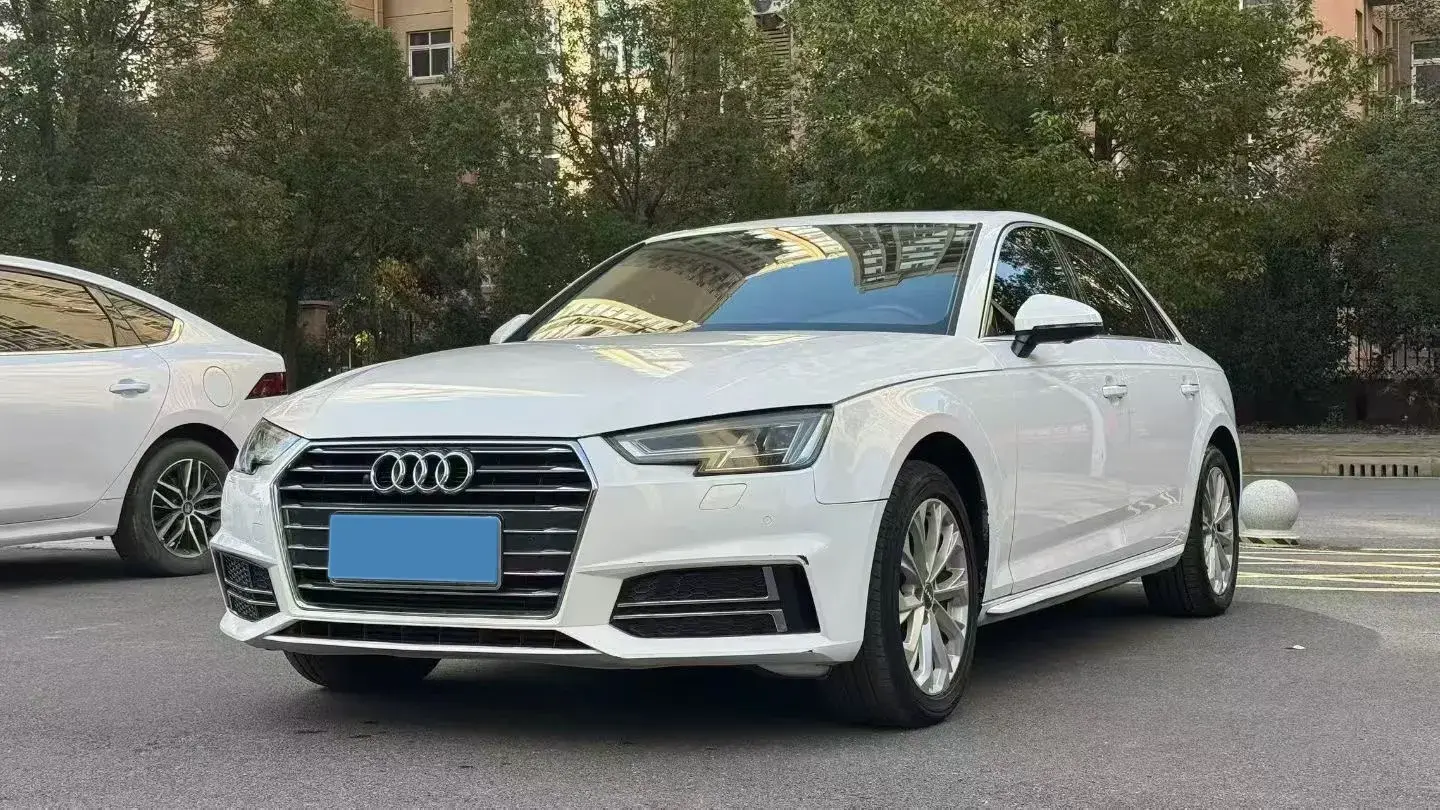 2019 Audi A4L 2.0T 190HP L4 7DCT