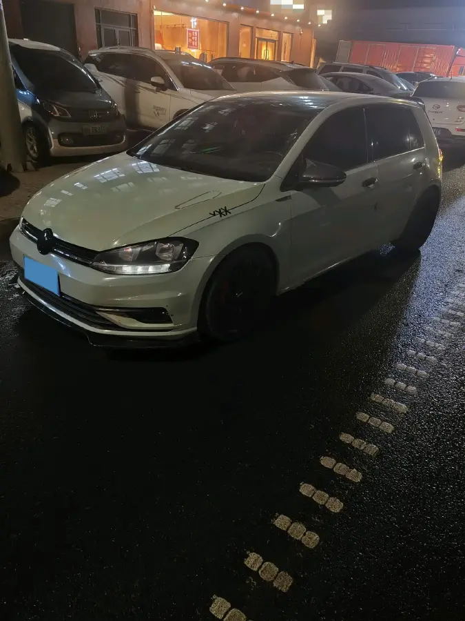 2018 Volkswagen Golf 1.6L 110HP L4 6AT