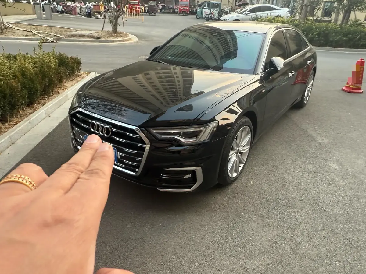 2024 Audi A6L 2.0T 245HP L4 7DCT