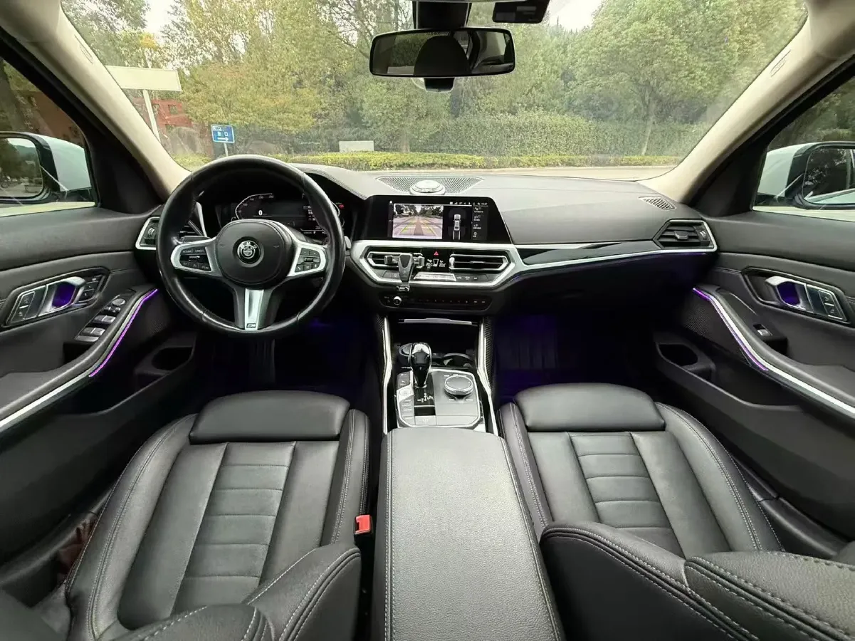 2021 BMW 3 Series 2.0T 156HP L4 8AT,autocango,china used car exporter,china ev exporter,chinese used car exporter,chinese used ev exporter