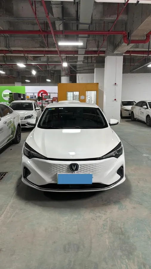 2022 ChangAn Eado BEV 53.64KWH,autocango,china used car exporter,china ev exporter,chinese used car exporter,chinese used ev exporter