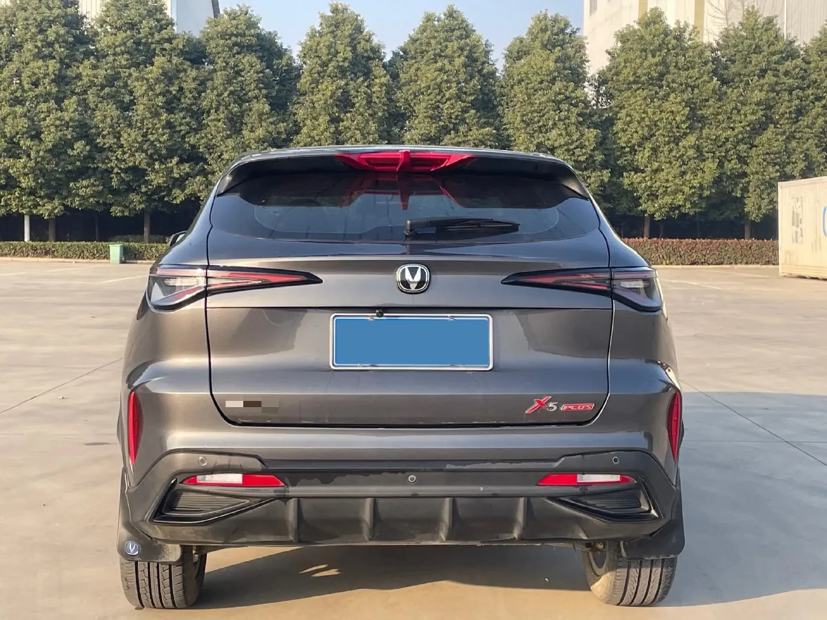 2025 ChangAn X5 PLUS 1.5T 188HP L4 7DCT,autocango,china used car exporter,china ev exporter,chinese used car exporter,chinese used ev exporter