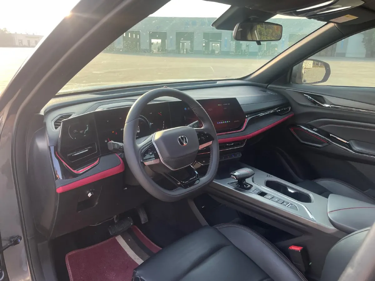 2025 ChangAn X5 PLUS 1.5T 188HP L4 7DCT,autocango,china used car exporter,china ev exporter,chinese used car exporter,chinese used ev exporter