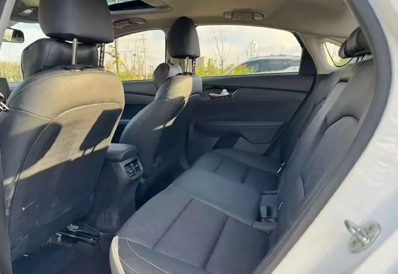 2021 Kia K3 1.4T 130HP L4 7DCT,autocango,china used car exporter,china ev exporter,chinese used car exporter,chinese used ev exporter