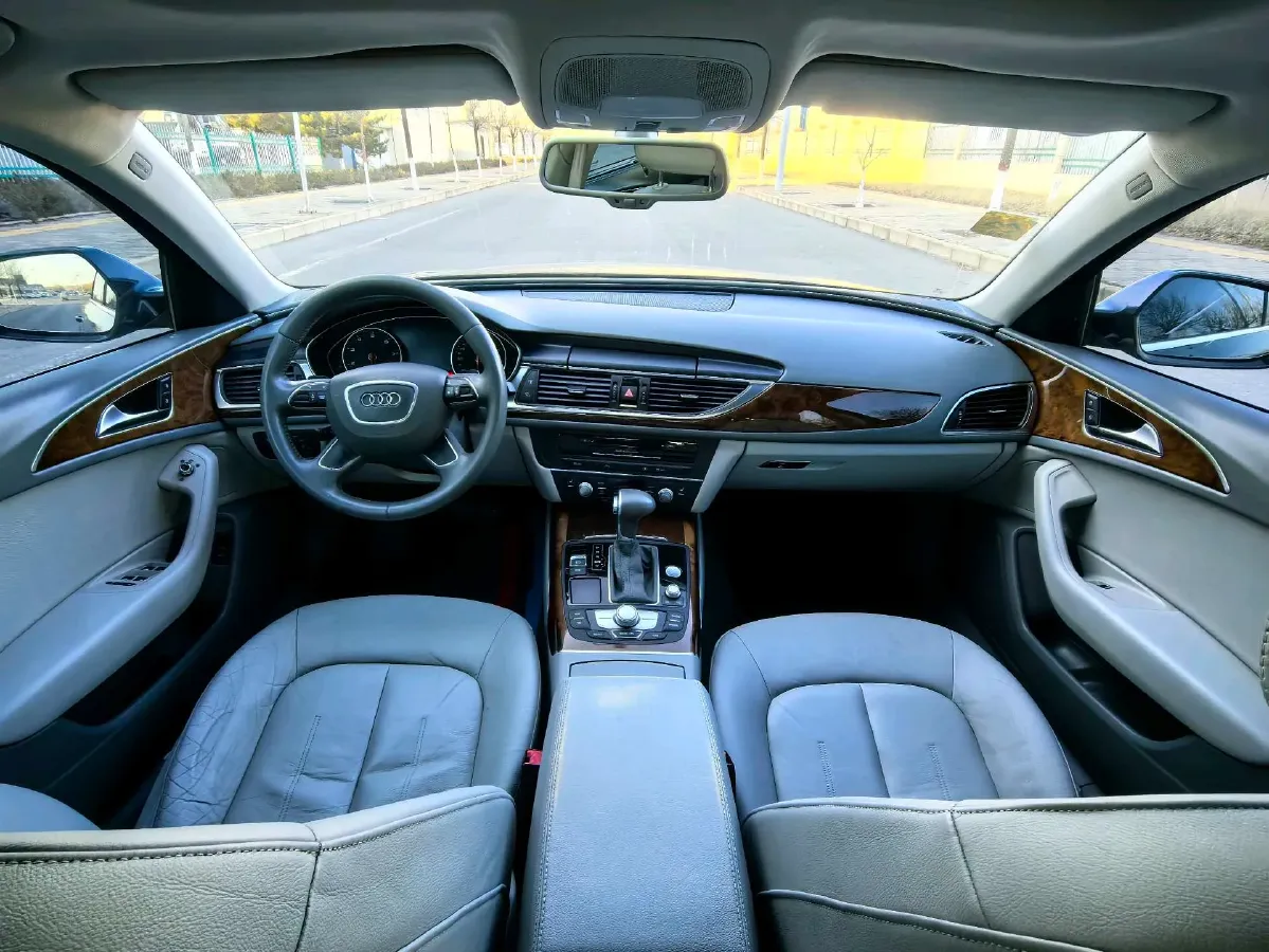 2012 Audi A6L 2.5L 190HP V6 CVT,autocango,china used car exporter,china ev exporter,chinese used car exporter,chinese used ev exporter