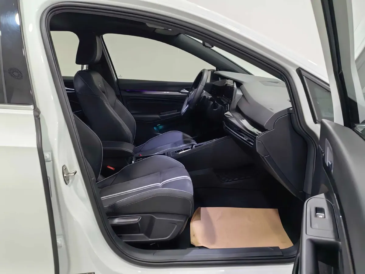 2021 Volkswagen Golf 1.4T 150HP L4 7DCT,autocango,china used car exporter,china ev exporter,chinese used car exporter,chinese used ev exporter