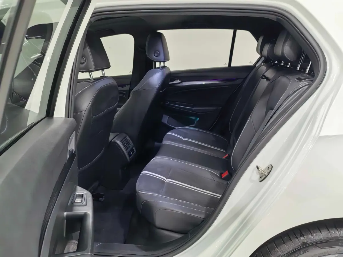 2021 Volkswagen Golf 1.4T 150HP L4 7DCT,autocango,china used car exporter,china ev exporter,chinese used car exporter,chinese used ev exporter