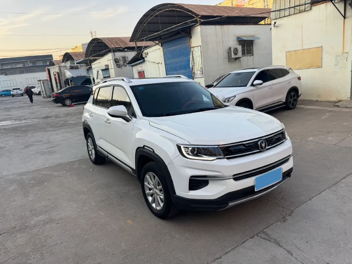 2018 ChangAn CS35 Plus 1.6L 128HP L4 6AT,autocango,china used car exporter,china ev exporter,chinese used car exporter,chinese used ev exporter