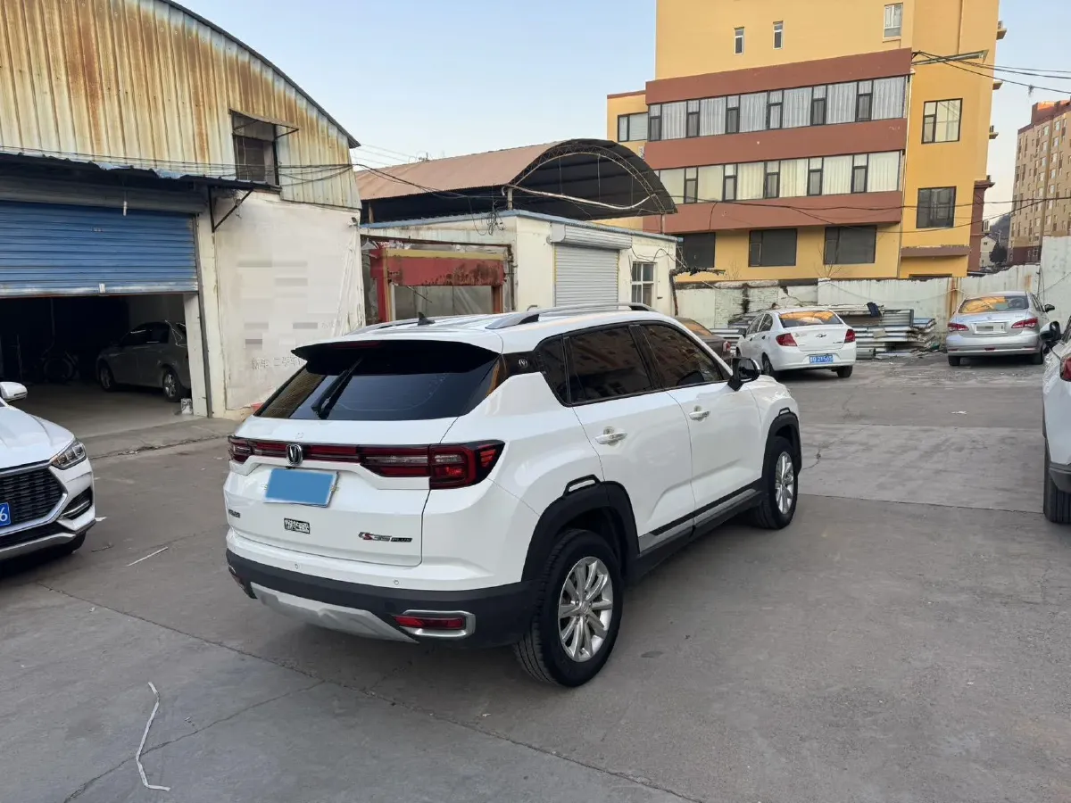 2018 ChangAn CS35 Plus 1.6L 128HP L4 6AT,autocango,china used car exporter,china ev exporter,chinese used car exporter,chinese used ev exporter