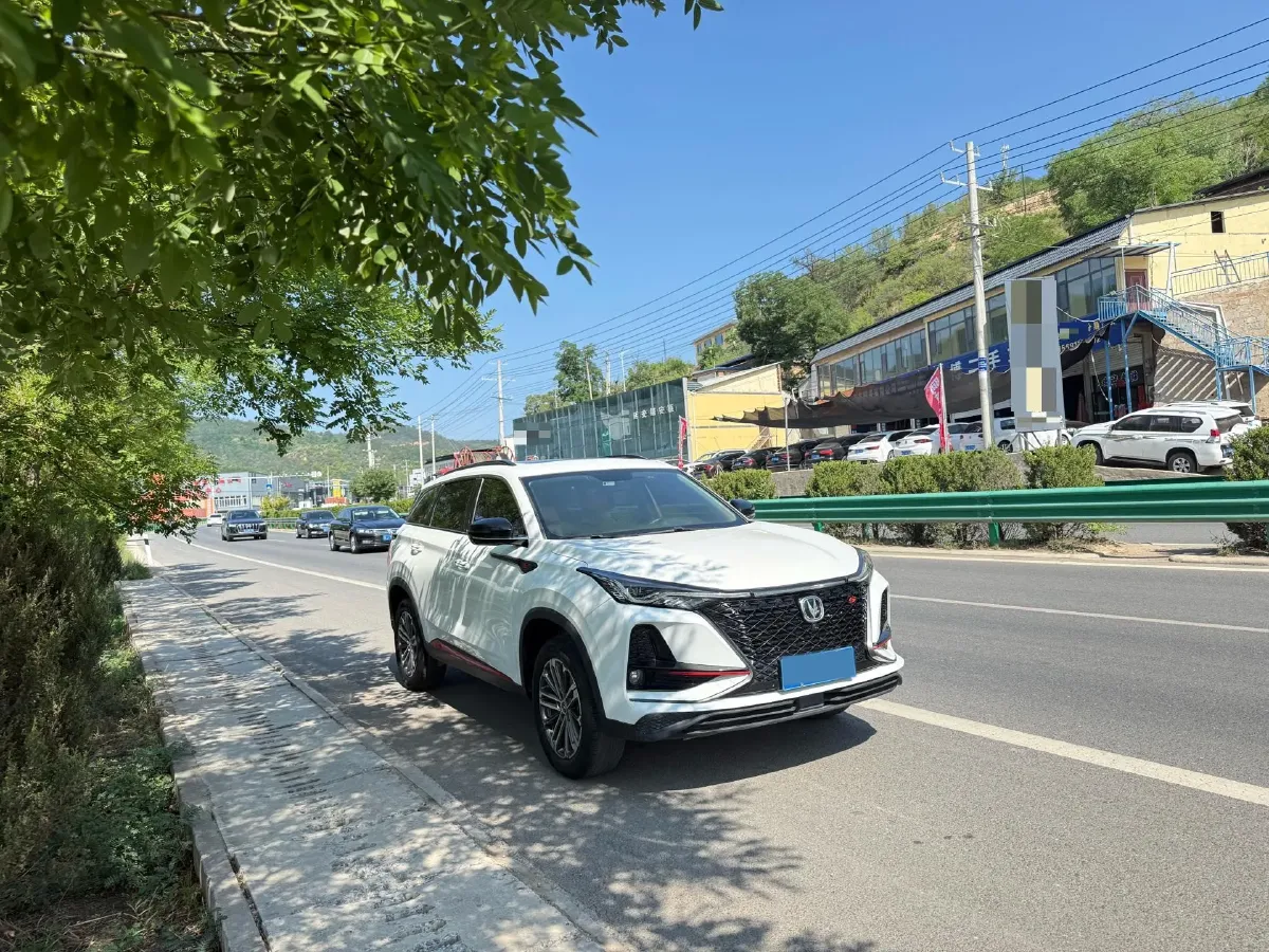 2020 ChangAn CS75 Plus 2.0T 233HP L4 8AT,autocango,china used car exporter,china ev exporter,chinese used car exporter,chinese used ev exporter