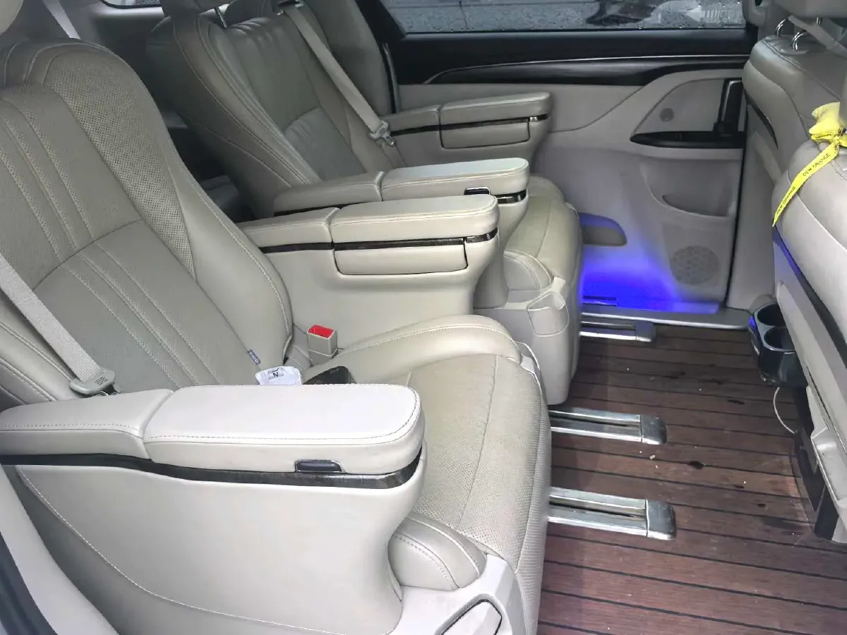 2020 Buick GL8 2.0T 237HP L4 9AT,autocango,china used car exporter,china ev exporter,chinese used car exporter,chinese used ev exporter