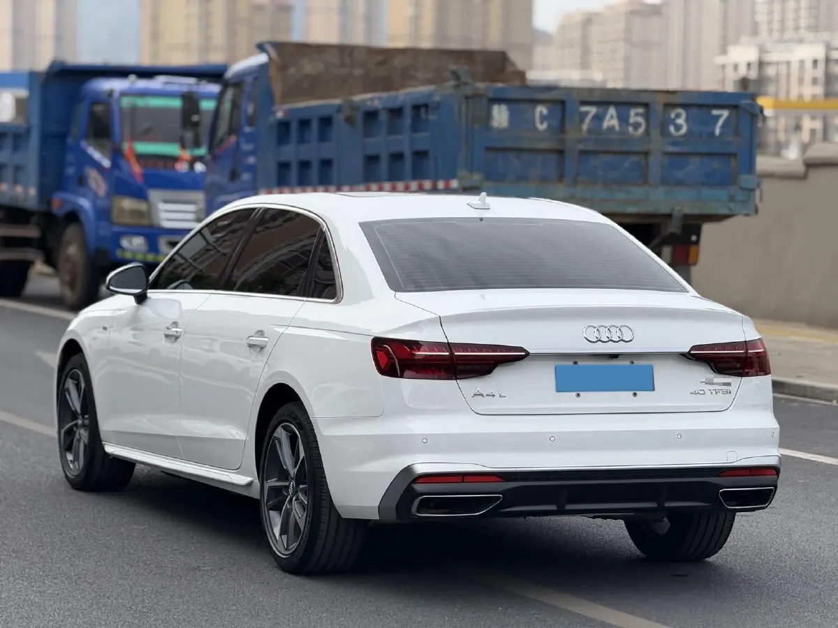 2020 Audi A4L 2.0T 190HP L4 7DCT,autocango,china used car exporter,china ev exporter,chinese used car exporter,chinese used ev exporter