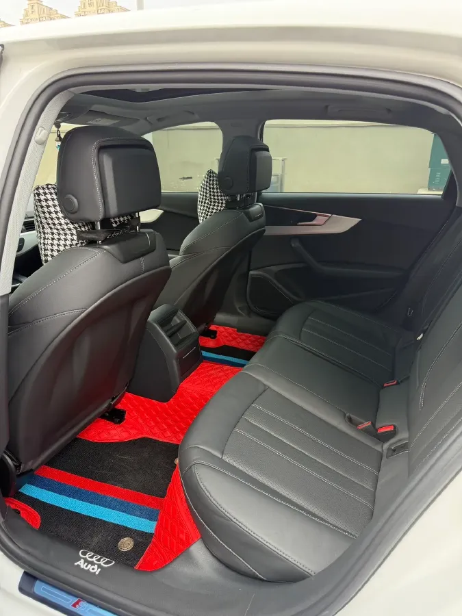 2020 Audi A4L 2.0T 190HP L4 7DCT,autocango,china used car exporter,china ev exporter,chinese used car exporter,chinese used ev exporter