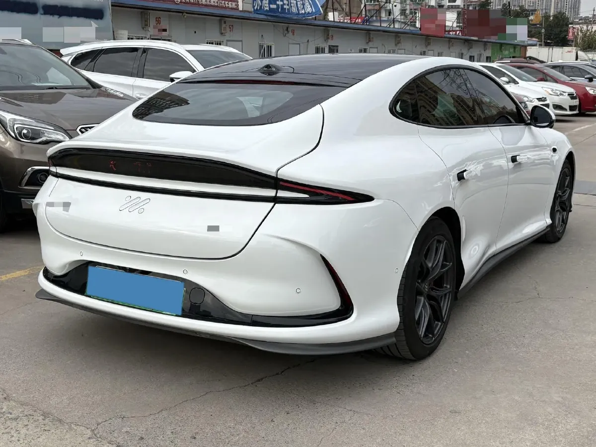 2024 IM L6 BEV 75KWH,autocango,china used car exporter,china ev exporter,chinese used car exporter,chinese used ev exporter