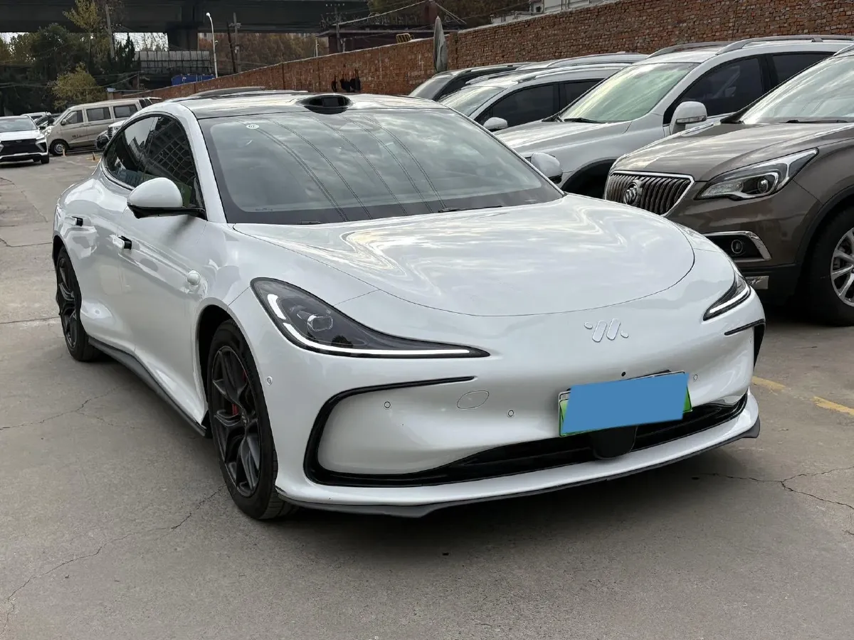 2024 IM L6 BEV 75KWH,autocango,china used car exporter,china ev exporter,chinese used car exporter,chinese used ev exporter