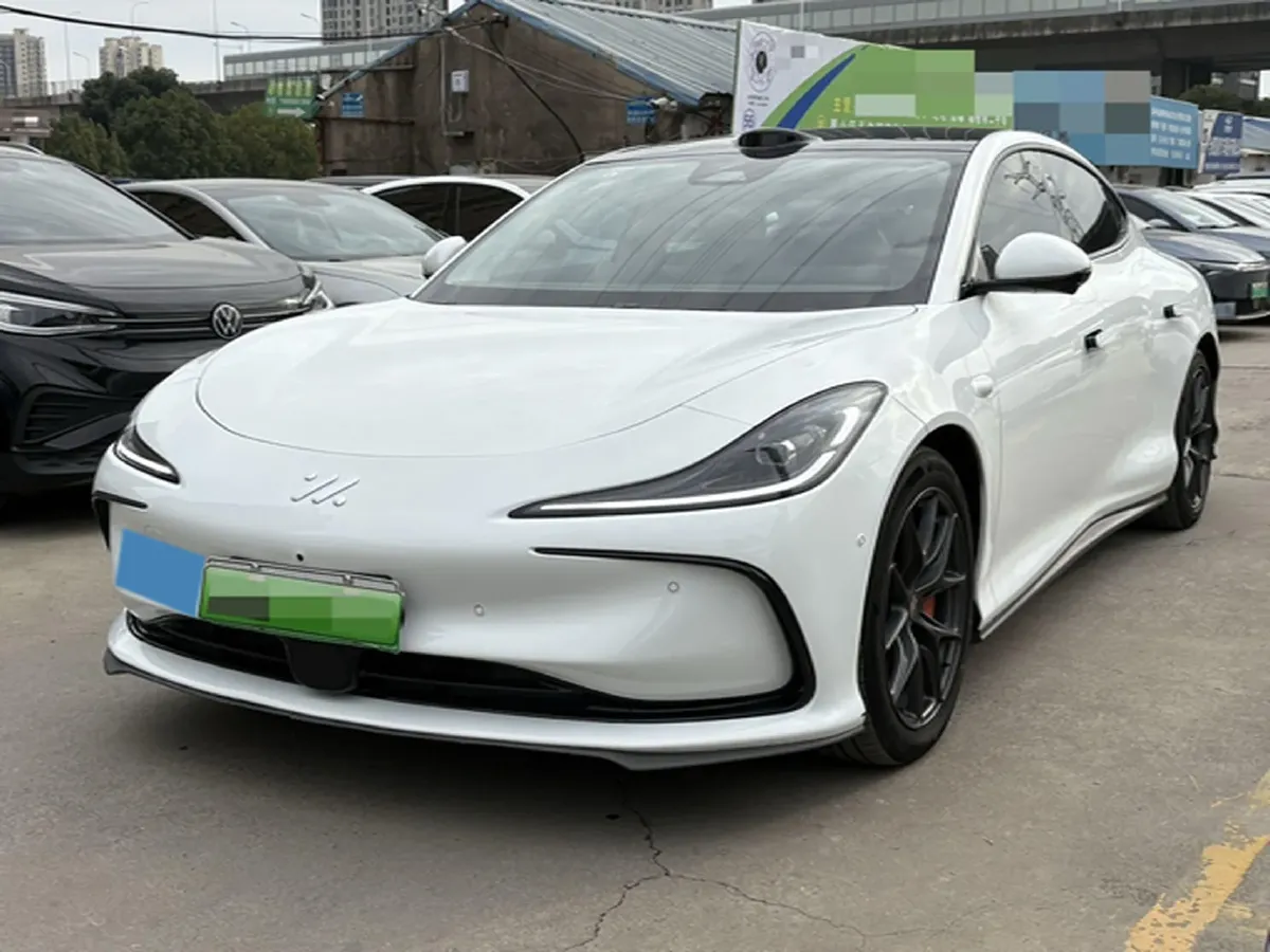 2024 IM L6 BEV 75KWH,autocango,china used car exporter,china ev exporter,chinese used car exporter,chinese used ev exporter