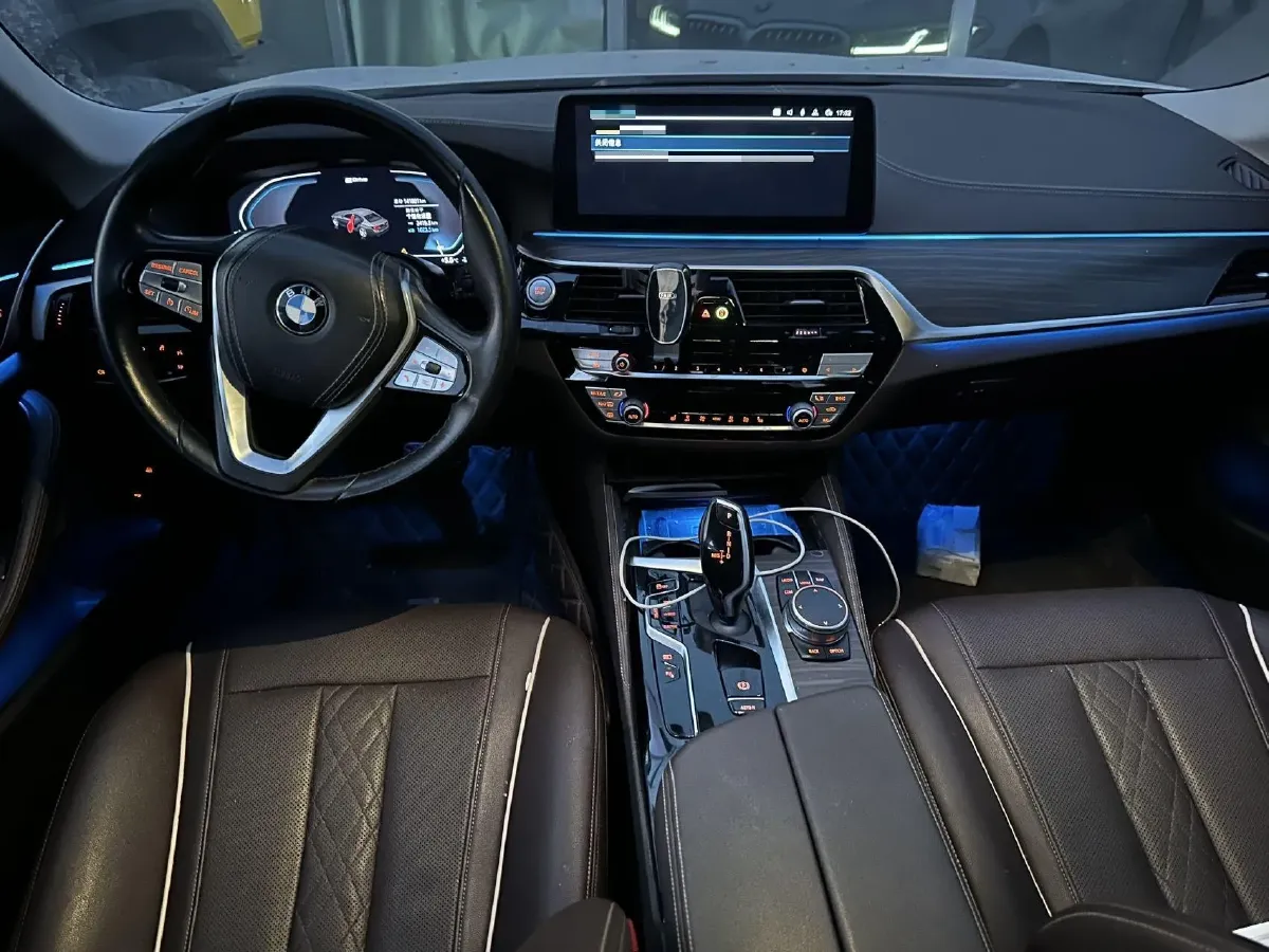 2021 BMW 5 Series 2.0T 184HP L4 8AT PHEV 17.7KWH,autocango,china used car exporter,china ev exporter,chinese used car exporter,chinese used ev exporter