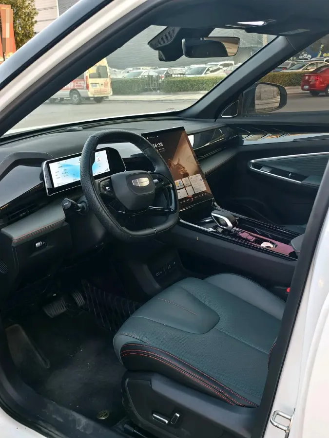 2024 Geely Azkarra 1.5T 181HP L4 7DCT,autocango,china used car exporter,china ev exporter,chinese used car exporter,chinese used ev exporter