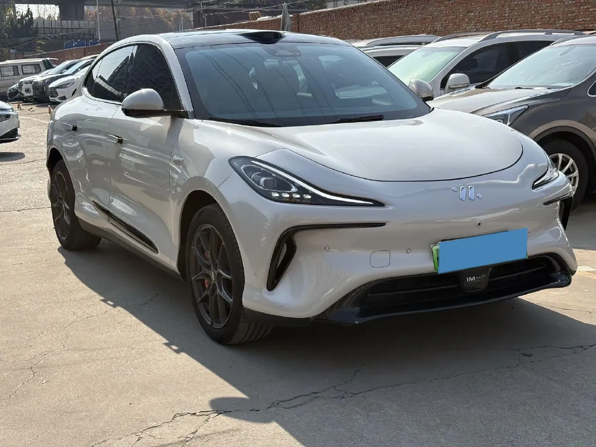 2023 IM LS6 BEV 71KWH,autocango,china used car exporter,china ev exporter,chinese used car exporter,chinese used ev exporter