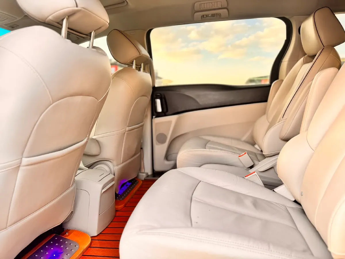 2021 Buick GL8 2.0T 237HP L4 9AT,autocango,china used car exporter,china ev exporter,chinese used car exporter,chinese used ev exporter