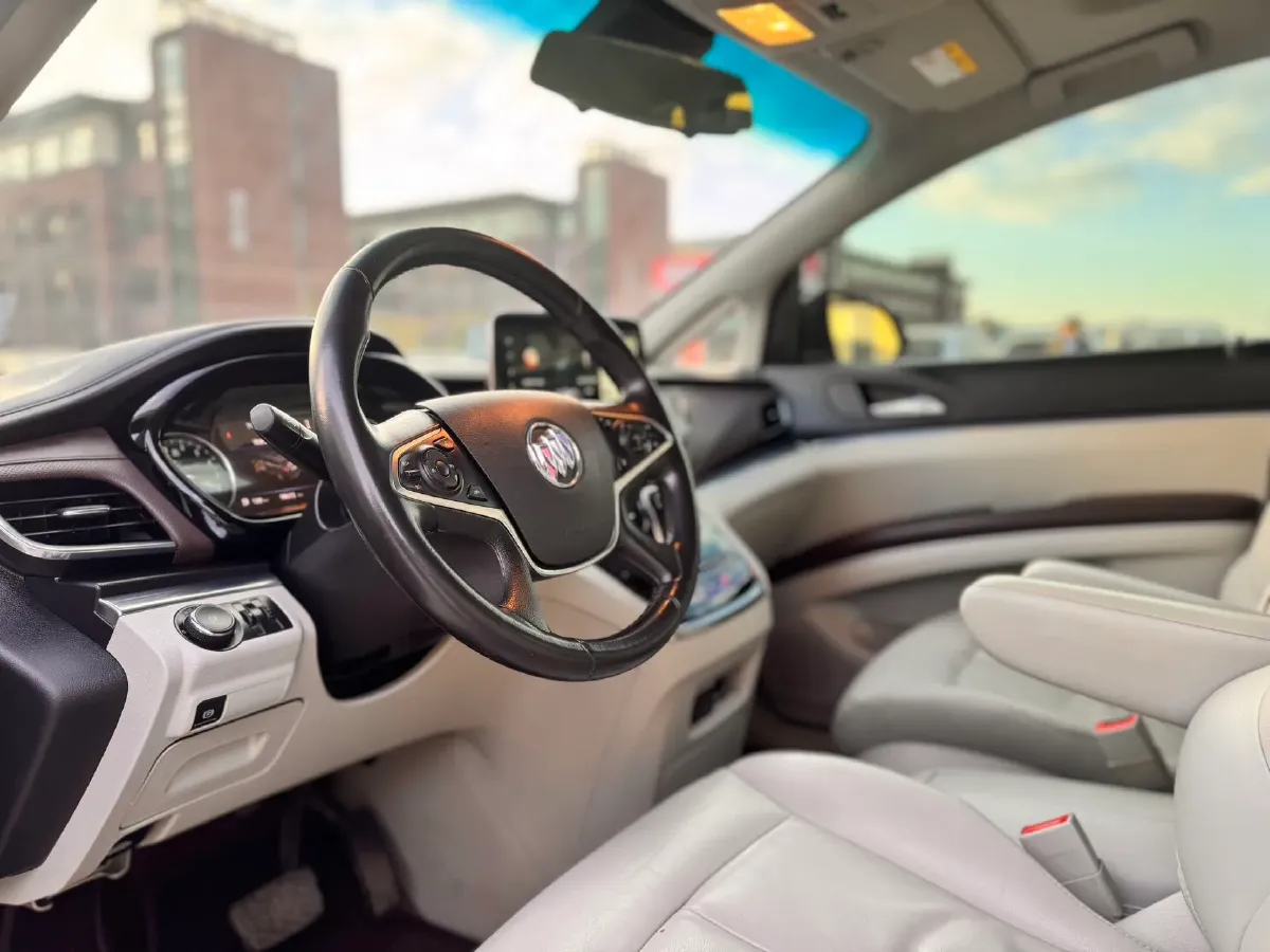 2021 Buick GL8 2.0T 237HP L4 9AT,autocango,china used car exporter,china ev exporter,chinese used car exporter,chinese used ev exporter