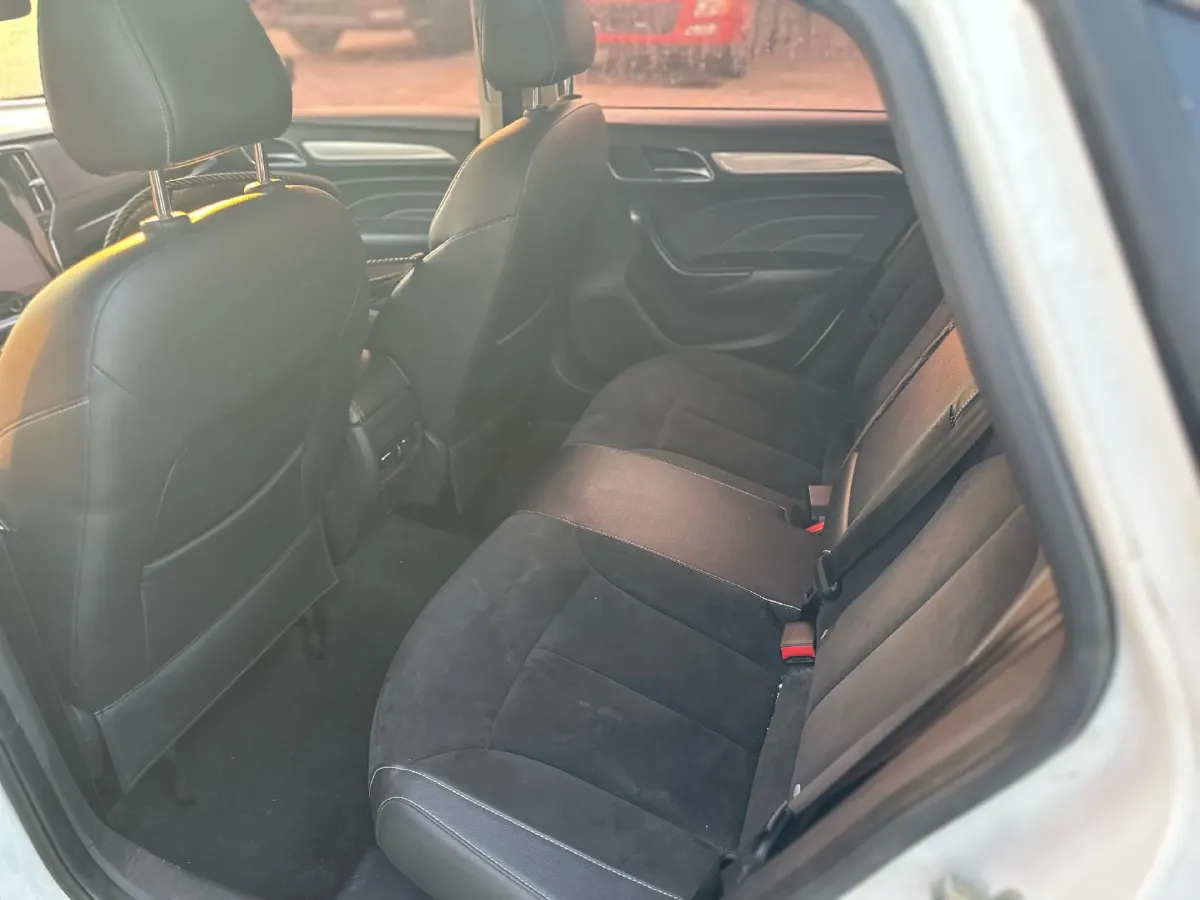 2017 Roewe i6 1.0T 125HP L3 2AT PHEV,autocango,china used car exporter,china ev exporter,chinese used car exporter,chinese used ev exporter