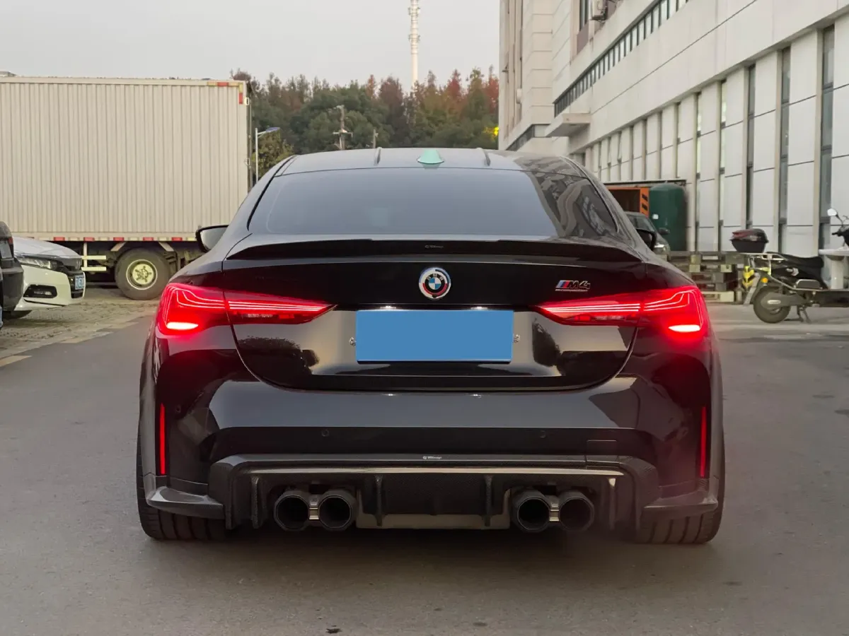 2024 BMW M4 3.0T 530HP L6 8AT,autocango,china used car exporter,china ev exporter,chinese used car exporter,chinese used ev exporter