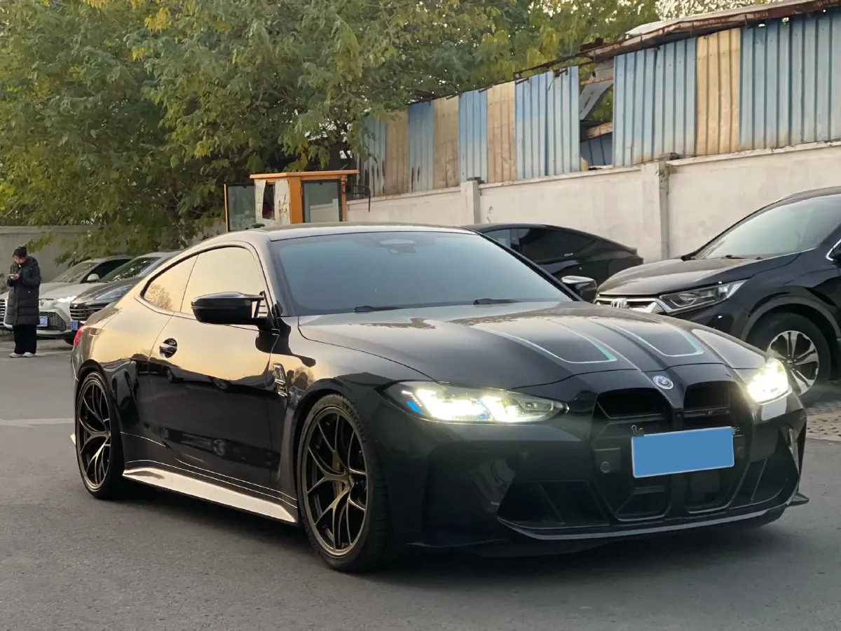 2024 BMW M4 3.0T 530HP L6 8AT,autocango,china used car exporter,china ev exporter,chinese used car exporter,chinese used ev exporter