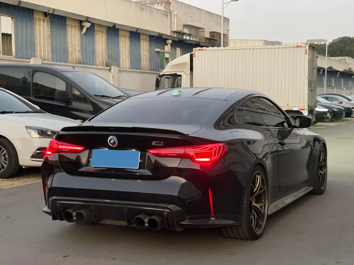 2024 BMW M4 3.0T 530HP L6 8AT,autocango,china used car exporter,china ev exporter,chinese used car exporter,chinese used ev exporter