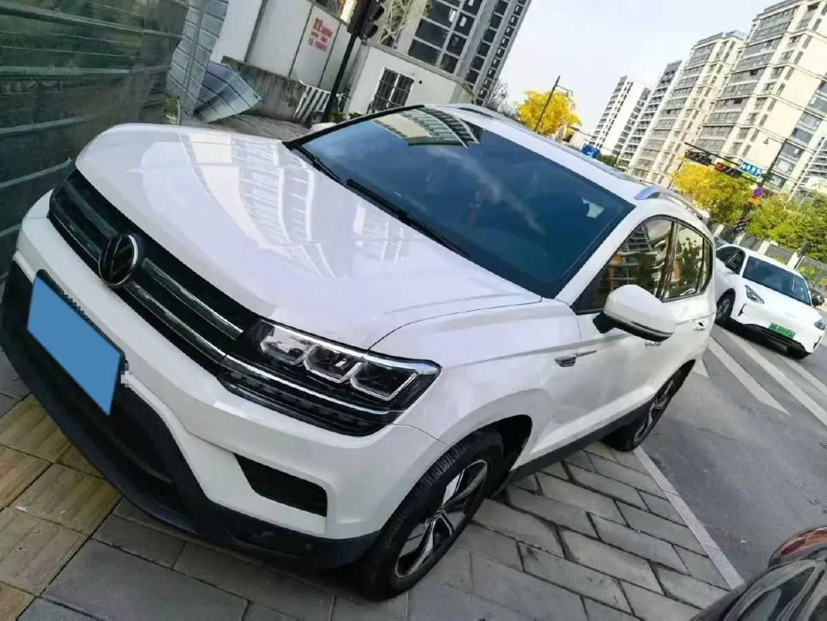 2021 Volkswagen Tharu 1.4T 150HP L4 7DCT
