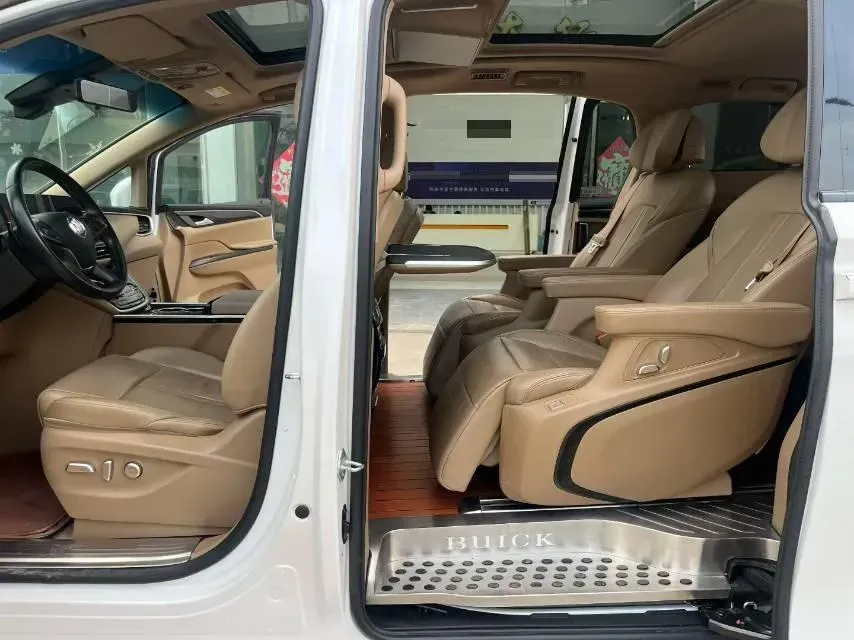 2020 Buick GL8 2.0T 237HP L4 9AT,autocango,china used car exporter,china ev exporter,chinese used car exporter,chinese used ev exporter