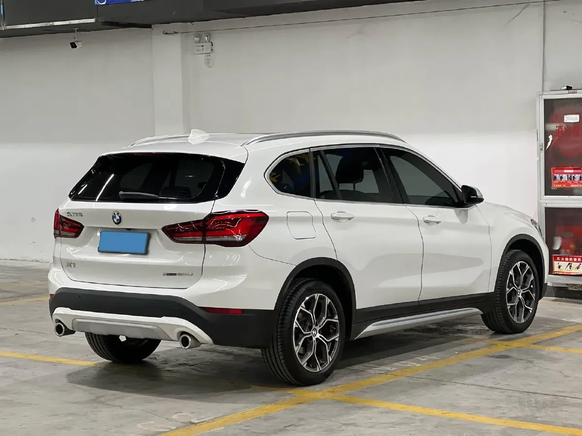 2022 BMW X1 1.5T 140HP L3 7DCT,autocango,china used car exporter,china ev exporter,chinese used car exporter,chinese used ev exporter