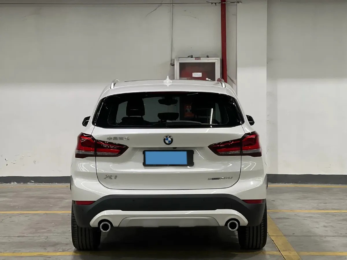 2022 BMW X1 1.5T 140HP L3 7DCT,autocango,china used car exporter,china ev exporter,chinese used car exporter,chinese used ev exporter
