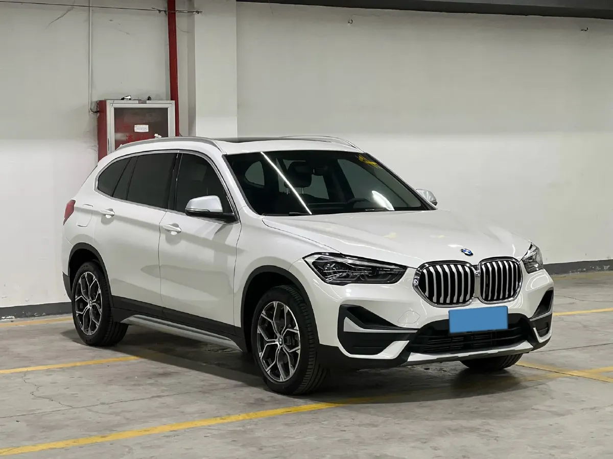 2022 BMW X1 1.5T 140HP L3 7DCT,autocango,china used car exporter,china ev exporter,chinese used car exporter,chinese used ev exporter