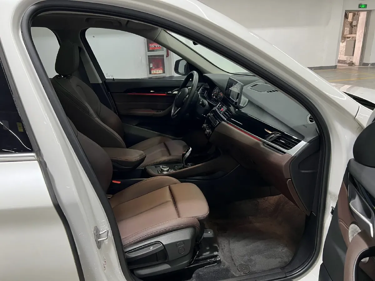 2022 BMW X1 1.5T 140HP L3 7DCT,autocango,china used car exporter,china ev exporter,chinese used car exporter,chinese used ev exporter