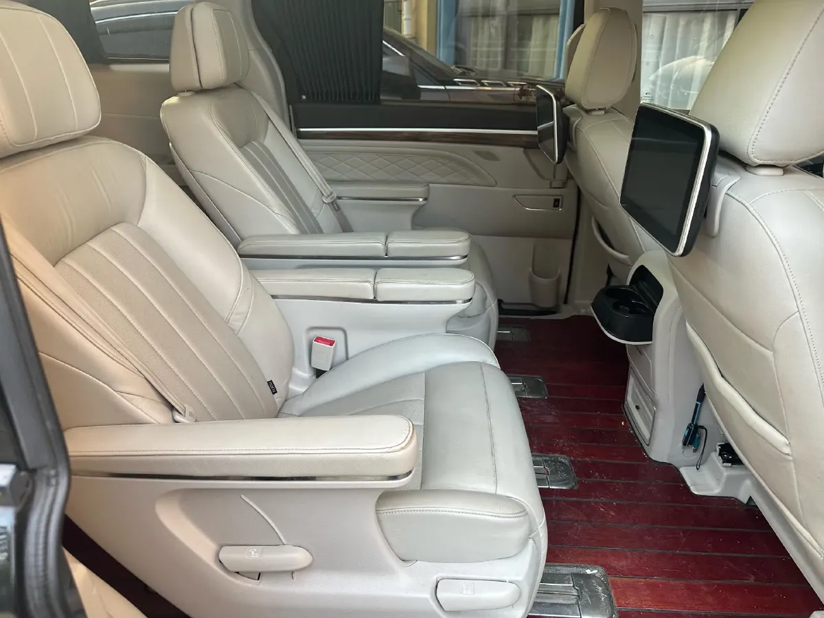 2021 GAC Trumpchi M8 2.0T 252HP L4 8AT,autocango,china used car exporter,china ev exporter,chinese used car exporter,chinese used ev exporter