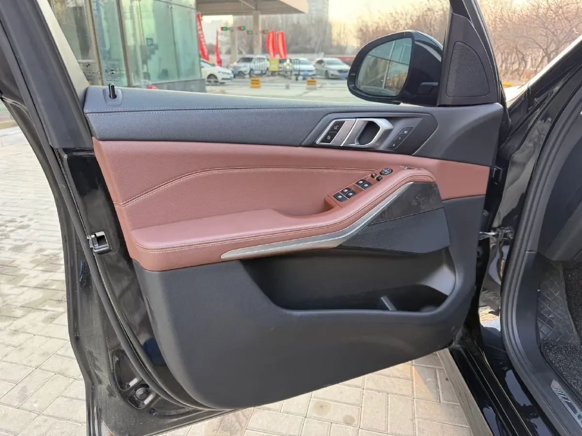 2021 BMW X5 2.0T 265HP L4 8AT,autocango,china used car exporter,china ev exporter,chinese used car exporter,chinese used ev exporter