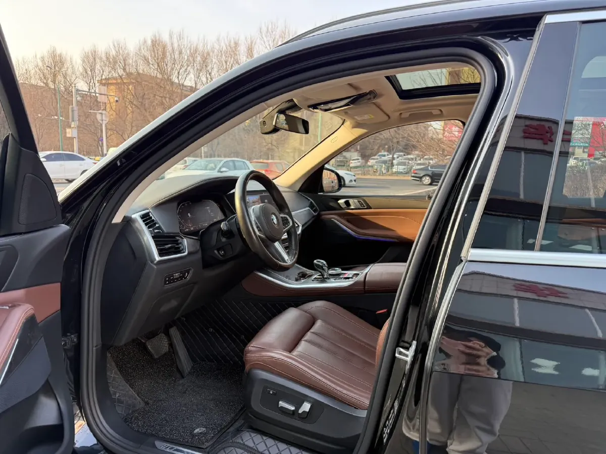 2021 BMW X5 2.0T 265HP L4 8AT,autocango,china used car exporter,china ev exporter,chinese used car exporter,chinese used ev exporter