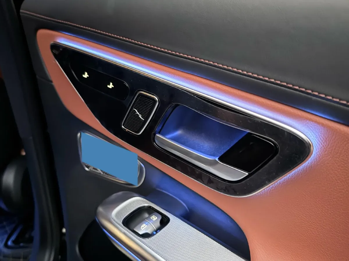 2024 Mercedes-Benz GLC Class 2.0T 258HP L4 9AT,autocango,china used car exporter,china ev exporter,chinese used car exporter,chinese used ev exporter