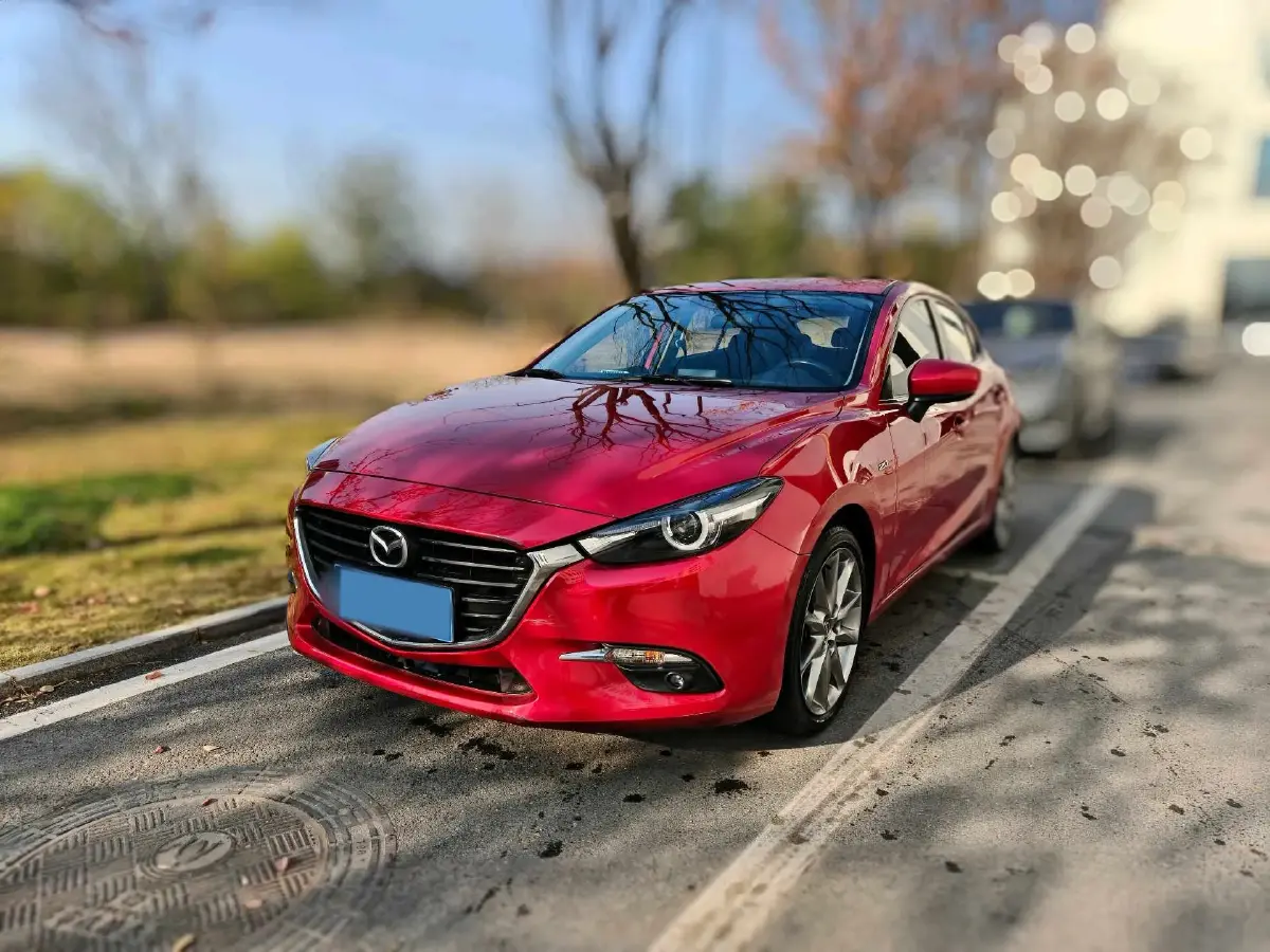 2017 Mazda 3 Axela 2.0L 158HP L4 6AT