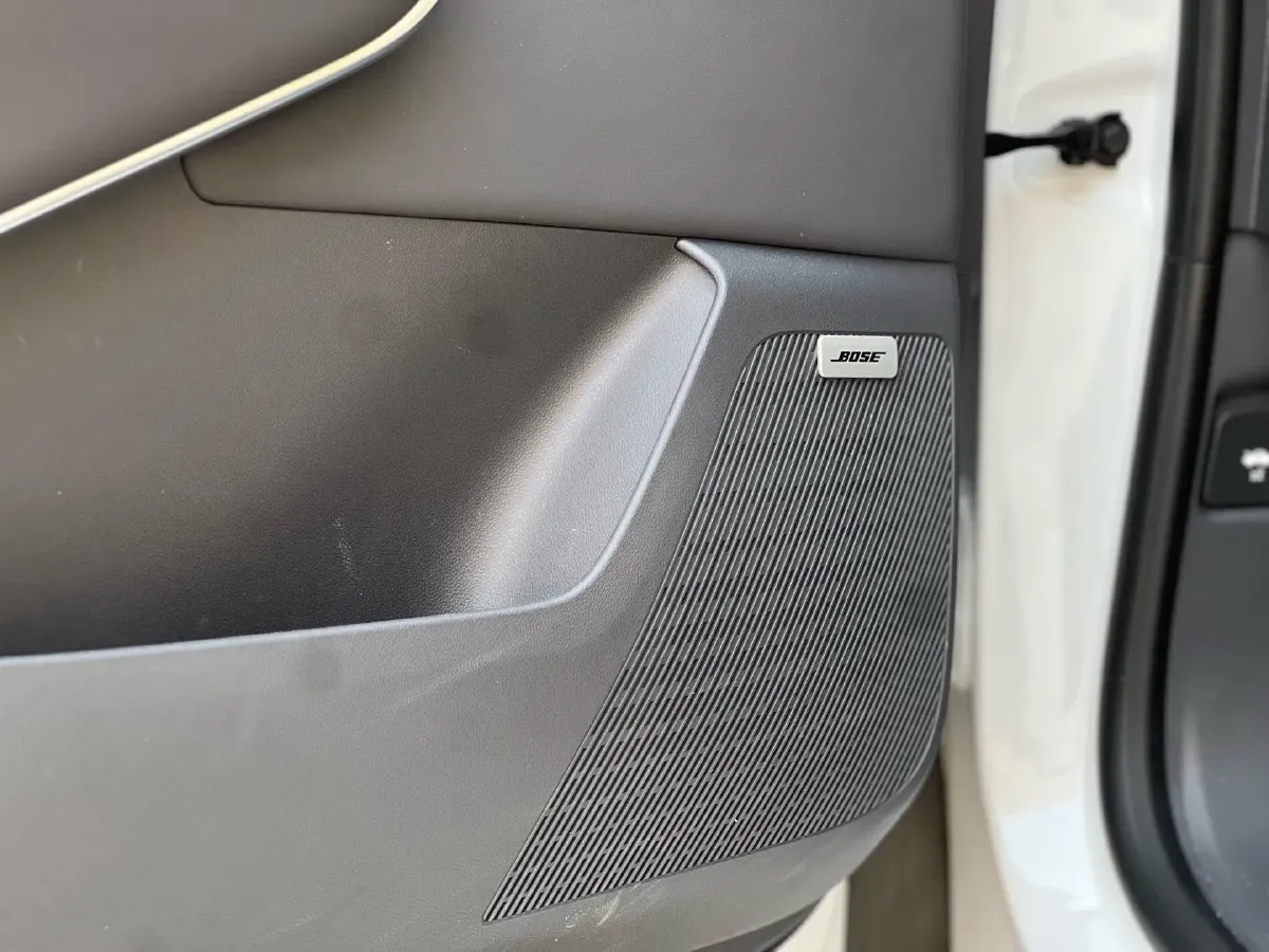 2025 Buick GL8 2.0T 237HP L4 9AT,autocango,china used car exporter,china ev exporter,chinese used car exporter,chinese used ev exporter