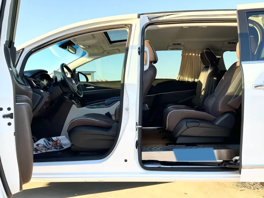 2022 Buick GL8 2.0T 237HP L4 9AT,autocango,china used car exporter,china ev exporter,chinese used car exporter,chinese used ev exporter