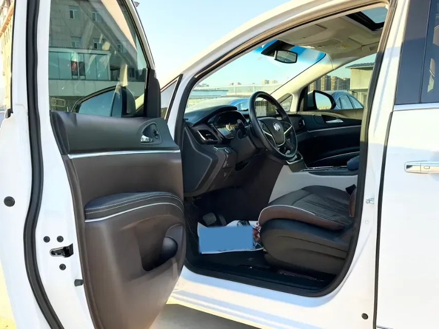 2022 Buick GL8 2.0T 237HP L4 9AT,autocango,china used car exporter,china ev exporter,chinese used car exporter,chinese used ev exporter