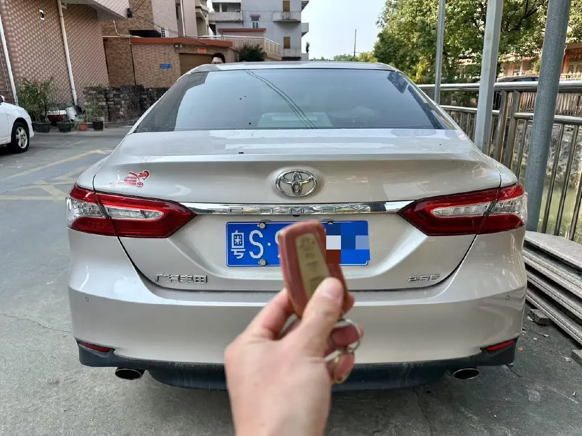 2019 Toyota Camry 2.5L 209HP L4 8AT,autocango,china used car exporter,china ev exporter,chinese used car exporter,chinese used ev exporter