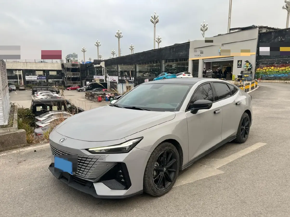 2022 ChangAn UNI-V 1.5T 188HP L4 7DCT