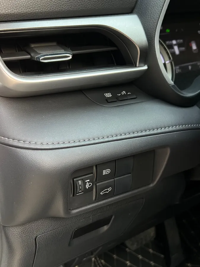 2022 Toyota Highlander 2.5L 192HP L4 E-CVT Hybrid,autocango,china used car exporter,china ev exporter,chinese used car exporter,chinese used ev exporter