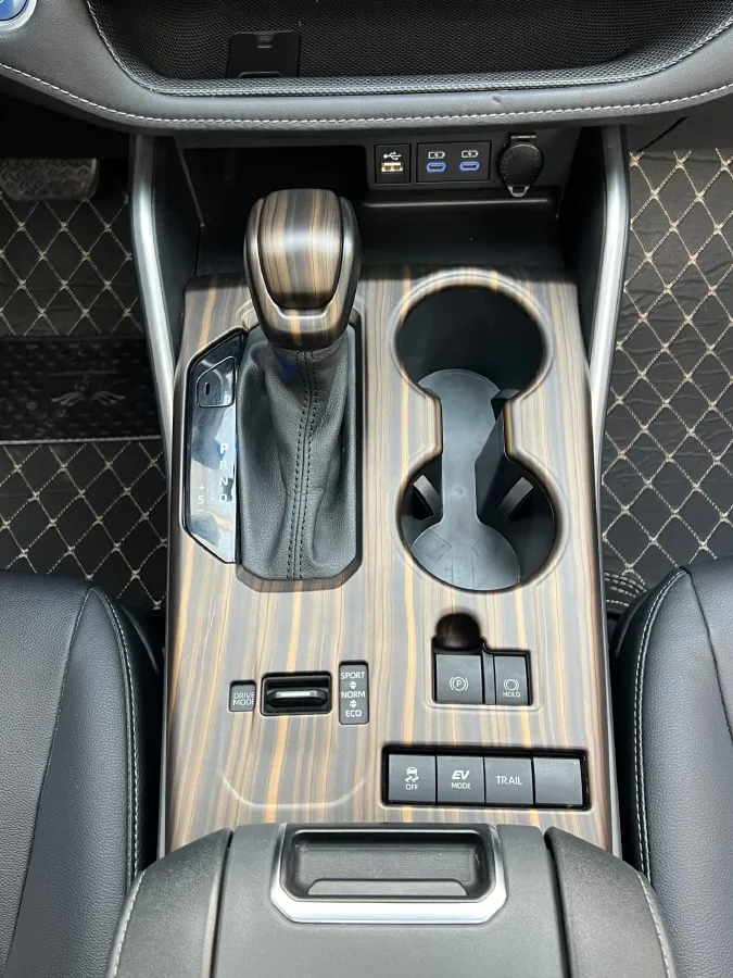 2022 Toyota Highlander 2.5L 192HP L4 E-CVT Hybrid,autocango,china used car exporter,china ev exporter,chinese used car exporter,chinese used ev exporter