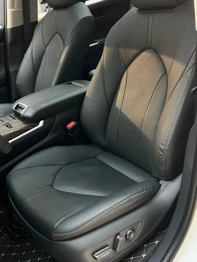 2022 Toyota Highlander 2.5L 192HP L4 E-CVT Hybrid,autocango,china used car exporter,china ev exporter,chinese used car exporter,chinese used ev exporter